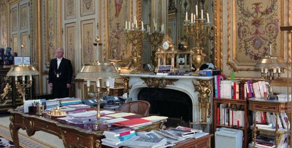 2008 洛朗·格拉索《爱丽舍宫》.jpg