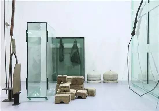 2007 塔提亚娜·图薇作品《未限定物》.jpg