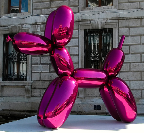 杰夫·昆斯 《气球狗》在格拉西宫长年展示.jpg